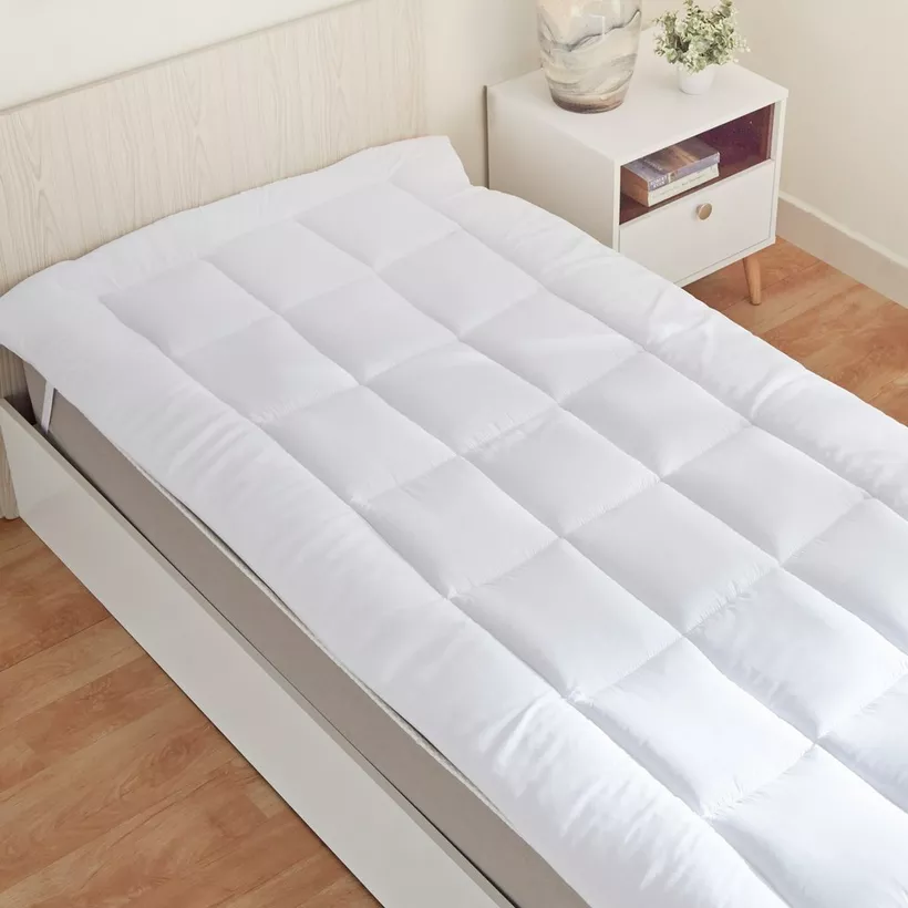 165699925-165699925-HMBX12062023N_03-2100